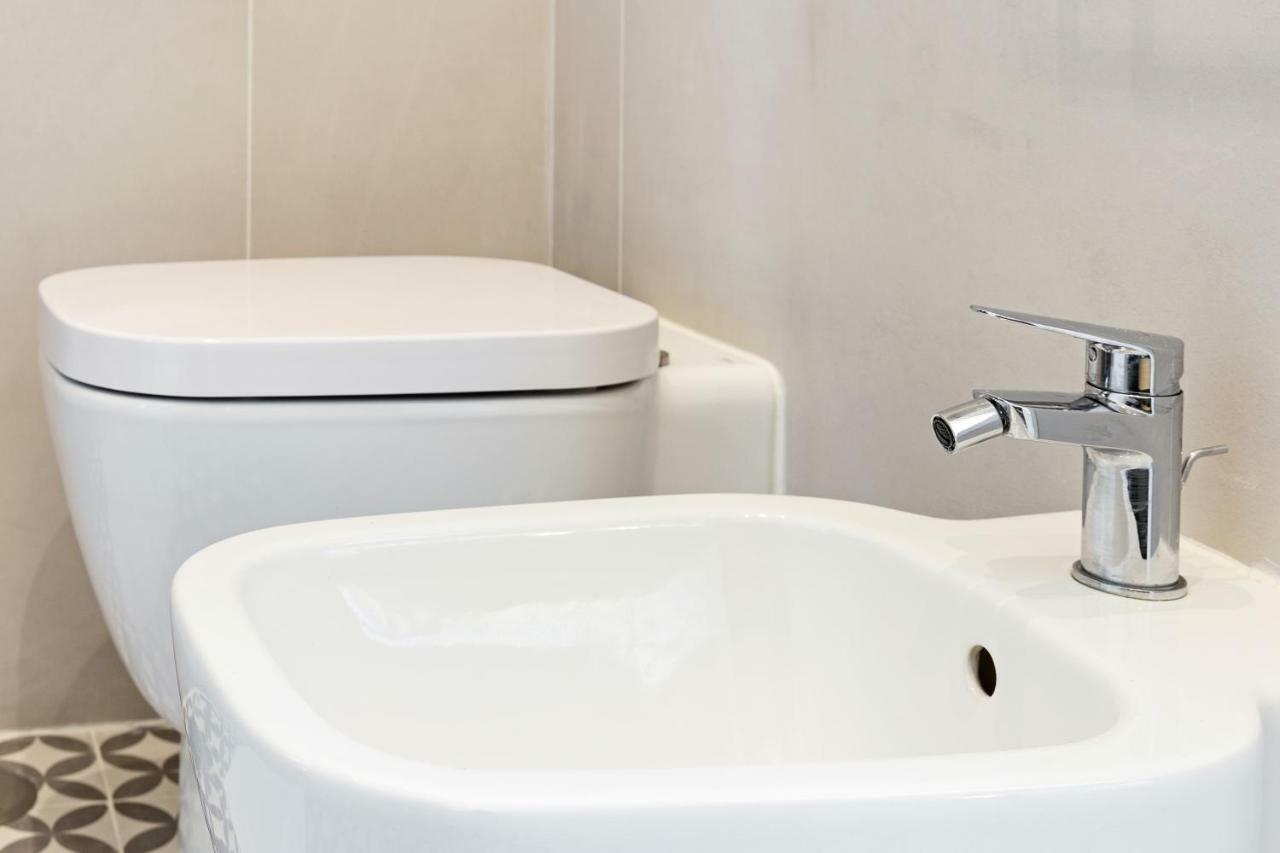 Napoli Suite Caravaggio Apartment Екстериор снимка